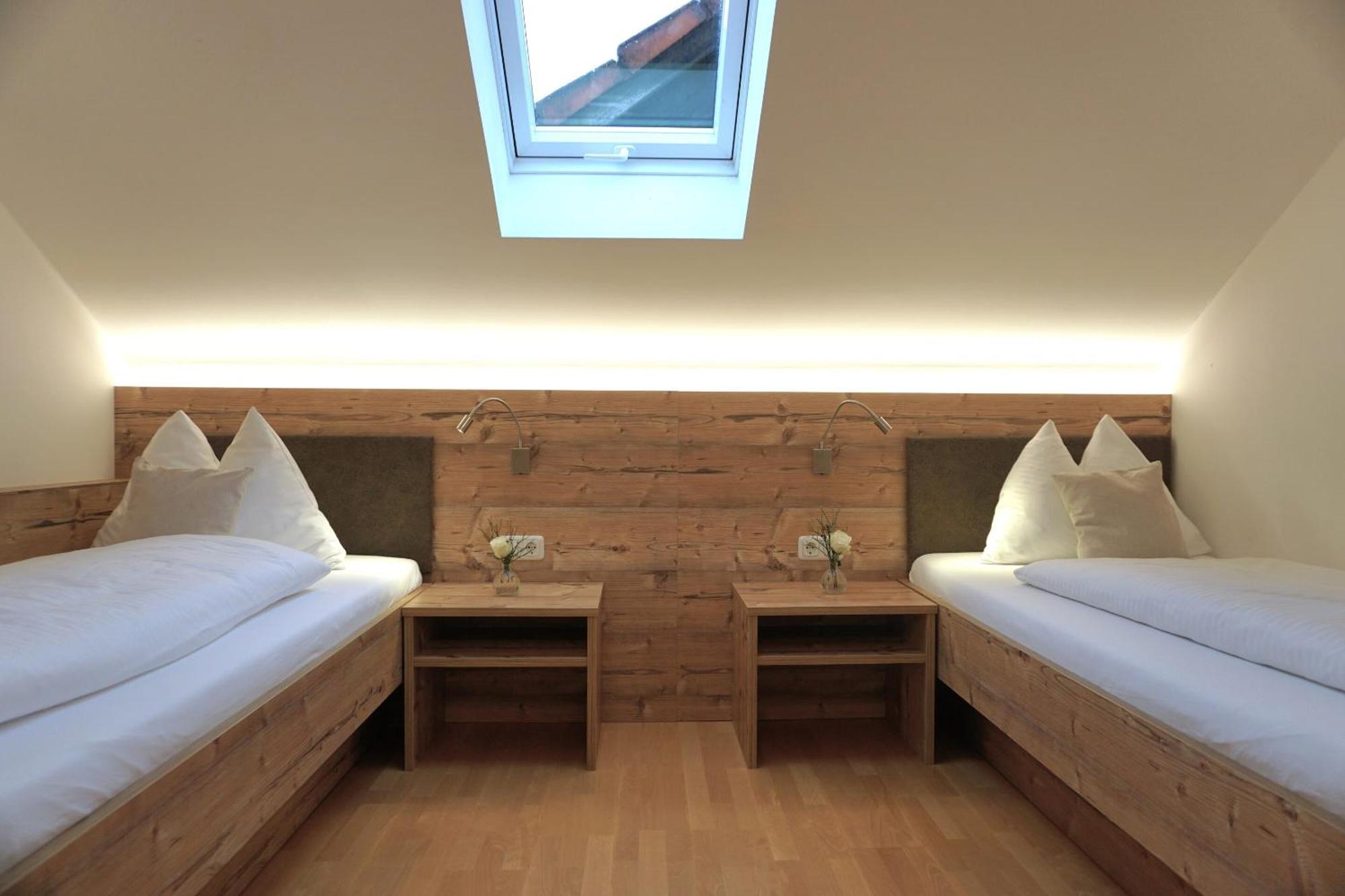 Landhotel Und Gasthof Kirchberger Wildsteig Room photo