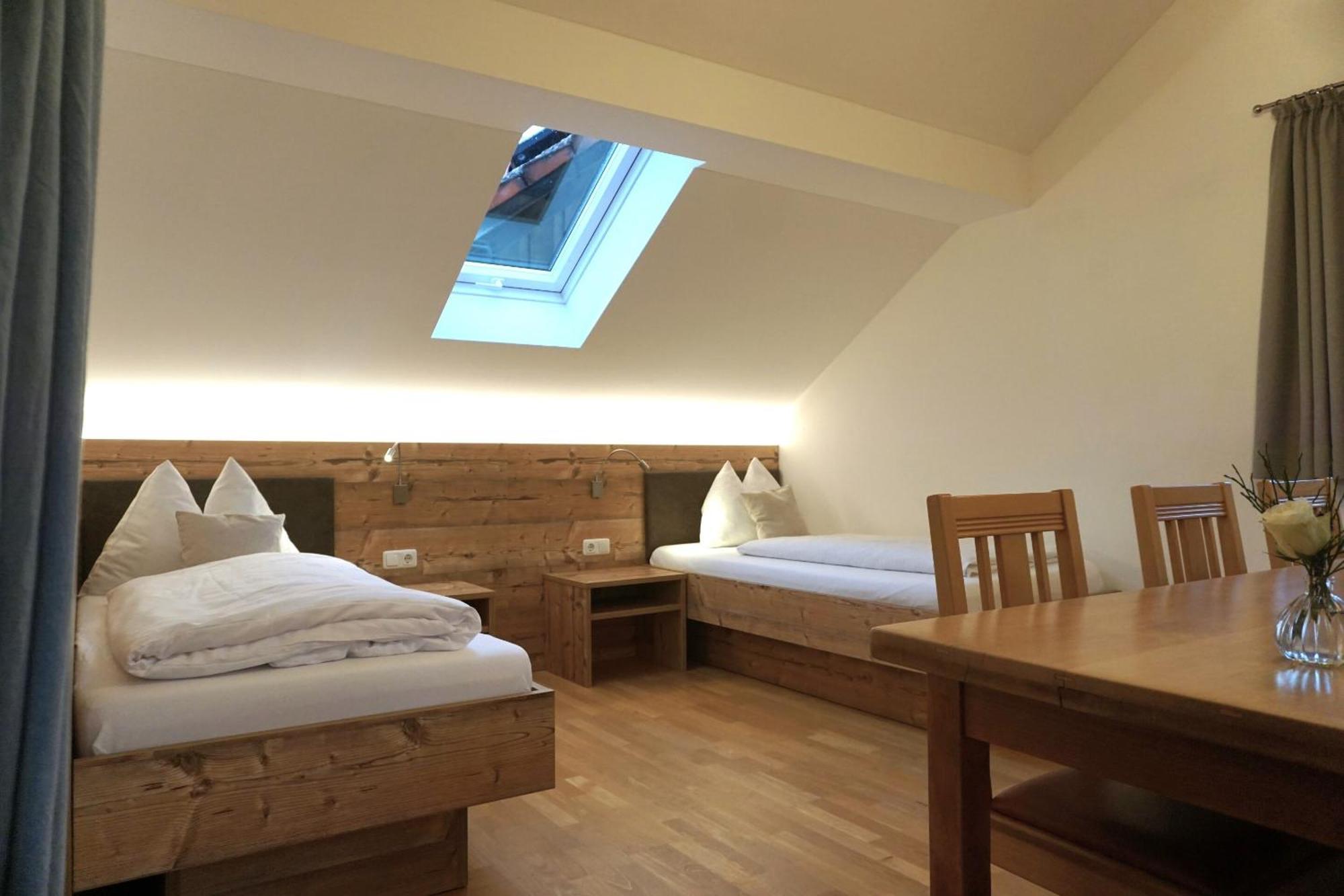 Landhotel Und Gasthof Kirchberger Wildsteig Room photo